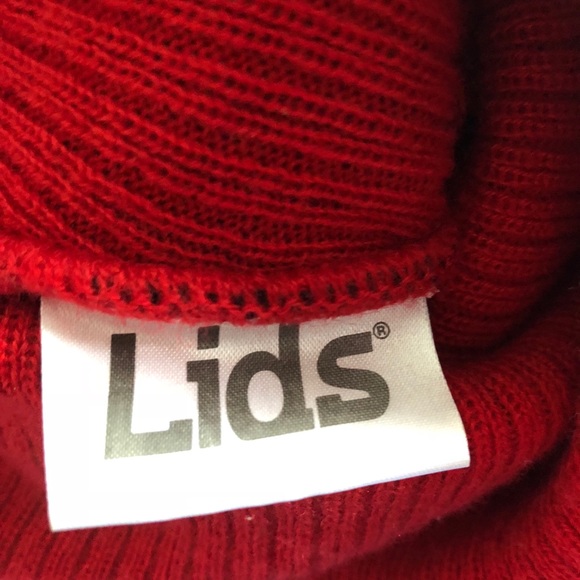 Stylish Red and Black Beanie - Picture 3 of 3